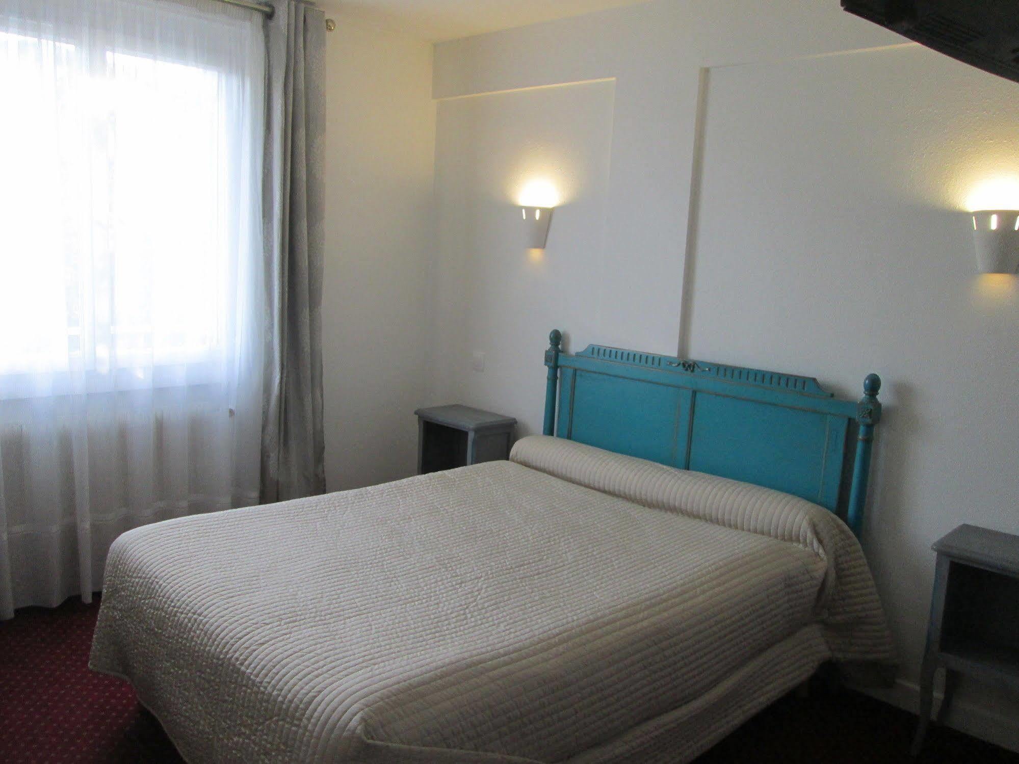 Hotel Victor Hugo ดีจอง ภายนอก รูปภาพ